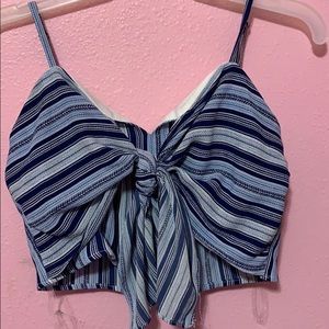NWOT knotted crop top